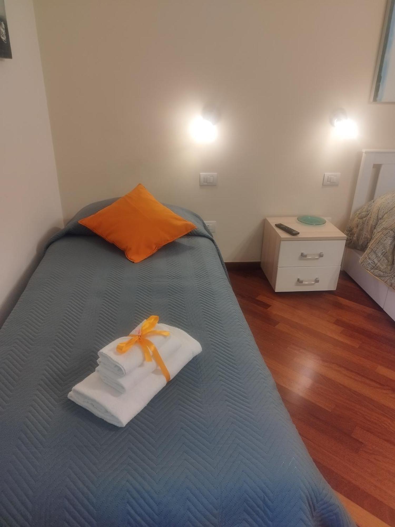 Residenza Piazza Moro Bed & Breakfast Bari Exterior photo